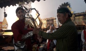 Sokowaten Gelar Perayaan Saparan dengan Wayang Kulit dan Kirab Budaya